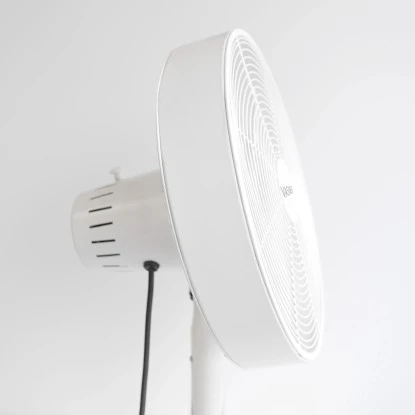 Vasner Tischventilator Ventury T Metall Mit 3 Windstufen Weiß 6 Vasner Tischventilator Ventury T Metall Mit 3 Windstufen Weiß – Bild 4